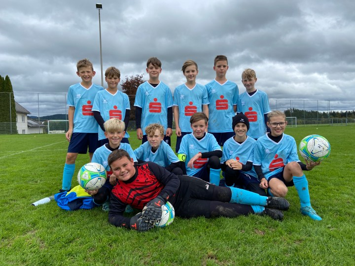 Knapper Heimsieg beim Auftakt in die Fußball-Schülerliga